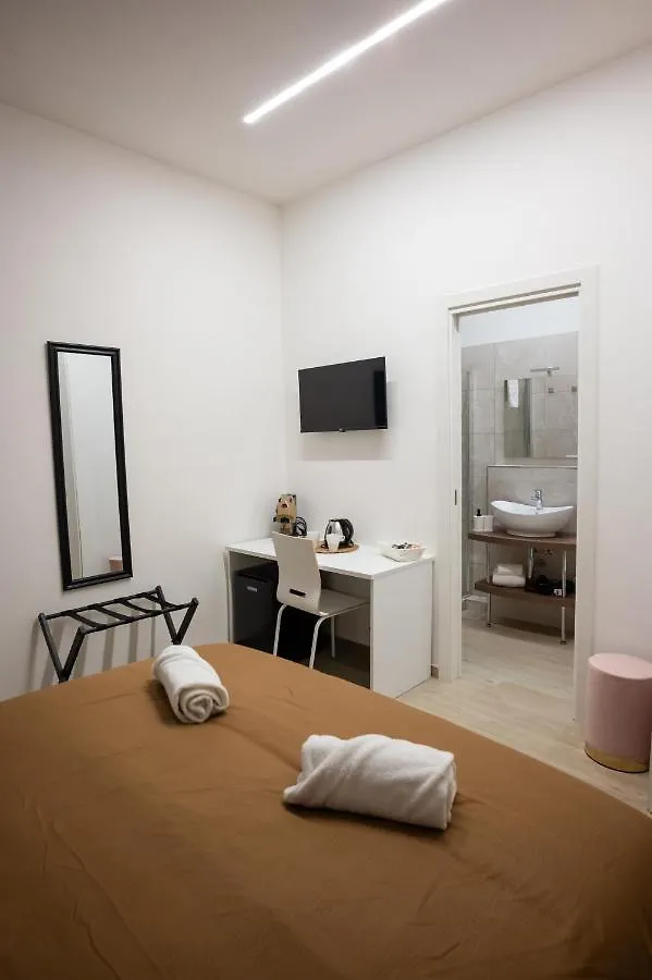 Bed & Breakfast K-Home Naples Italy